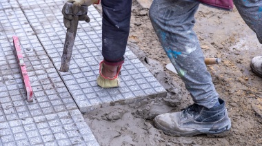San Isidro: el municipio renueva las veredas en los barrios