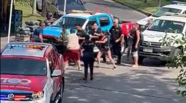Violenta agresión a inspectores de tránsito por una multa