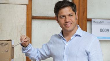Kicillof pidió "votar pensando en el futuro" y aseguró que sistema electoral es "inviolable"
