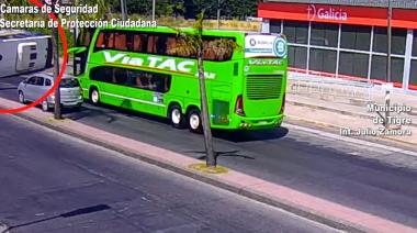 Colisión y vuelco: el Sistema de Protección Ciudadana brindó rápida asistencia tras un accidente de tránsito