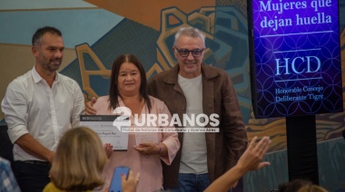 Julio Zamora, junto al presidente del HCD de Tigre, Miguel Escalante, participaron del agasajo por el Día Internacional de la Mujer