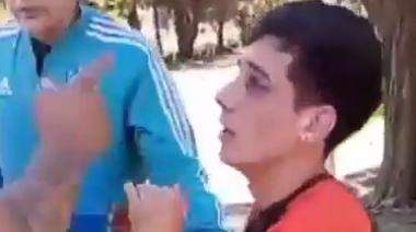 Unos 15 repartidores se juntaron en Ituzaingó para recuperar la moto robada de uno de ellos