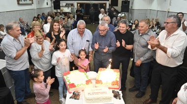 El intendente Julio Zamora estuvo presente en la celebración del 38° aniversario del Club Casa del Delta