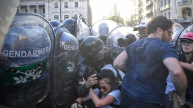 Violencia y tensión frente al Congreso