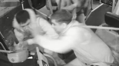 Lanús: Delincuente armado con un cuchillo de carnicería, quiso asaltar a un chofer de la Línea 9