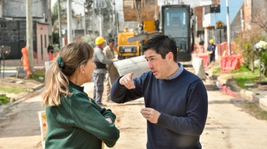 Leo Nardini supervisó el avance de la obra hidráulica de las calles Derqui y Peña