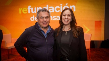 Santiago López Medrano presente en el relanzamiento de la Fundación Pensar