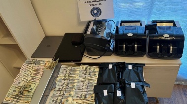 Allanan una cueva VIP que vendía celulares de alta gama y secuestran mas de 90 teléfonos y 200 mil dólares