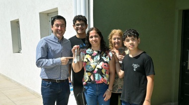 Leo Nardini hizo entrega de diez nuevas viviendas del Complejo Residencial Morse, ubicado en la ciudad de Ing. Pablo Nogués