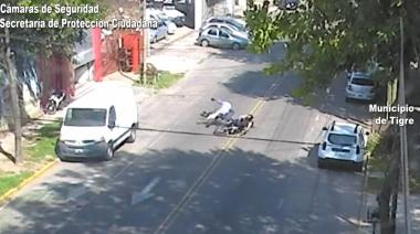Inmediata asistencia del SET en un accidente vial entre una moto y una bicicleta en Tigre centro