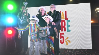 En un marco de alegría, Julio Zamora acompañó el cierre de la temporada 2025 de los Carnavales del Municipio de Tigre