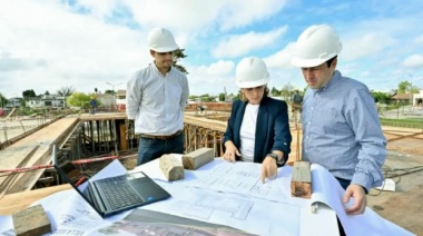 Se construye el nuevo Centro Cívico de la ciudad de Villa de Mayo