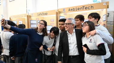 Reafirmando su compromiso con la educación, Julio Zamora participó de la Feria Distrital de Educación, Artes, Ciencias y Tecnología en Tigre centro