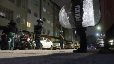 Mega operativo antinarco contra los "herederos de Dumbo" en los Barrios Mugica, Zavaleta, Inta y 1.11.14. 30 allanamientos y 20 detenidos
