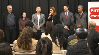El Municipio de Tigre acompañó a familias de Rincón de Milberg en la firma de 97 escrituras para avanzar con el sueño de la casa propia