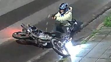 San Justo: Un policía baleó a uno de los dos motochorros que intentaron robarle