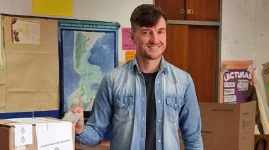 En horas del mediodía, sufragó el intendente Lucas Ghi