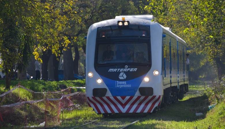 Realizaron el viaje de prueba para la instalación del tren de pasajeros entre Haedo y Caseros