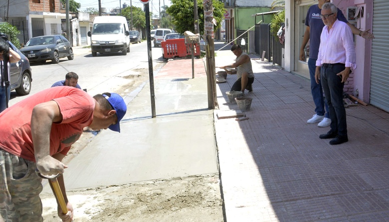 En el barrio La Paloma, el Municipio de Tigre continúa con su Plan de Veredas Comerciales