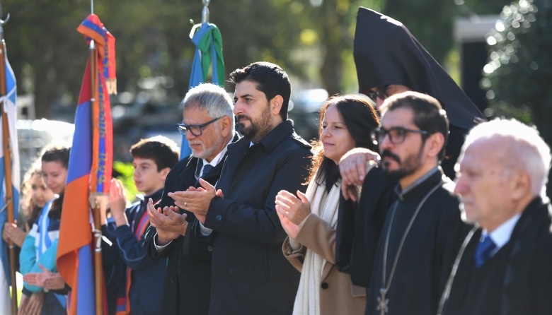 Vicente López conmemoró los 109 años del Genocidio Armenio