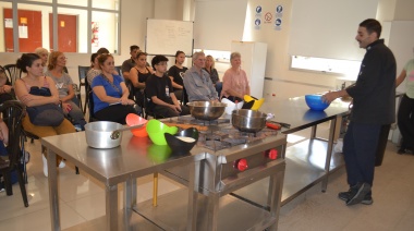 UTHGRA San Martín realizó una clase magistral de Pascuas a cargo de Daniel Virga