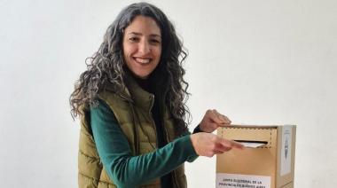 Votó Ana Luz Balor: "Siempre hay que votar, aun cuando no convenzan todas las opciones o no estén los candidatos que uno deseaba"