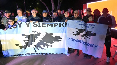 En General Pacheco, Julio Zamora encabezó una emotiva vigilia para homenajear a los héroes de Malvinas