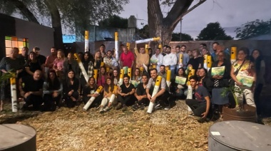 Malena Galmarini acompaño el lanzamiento del programa “Comercios comprometidos con el ambiente” de la ONG PROSPERAR que entregó 50 colilleros a comerciantes Tigre