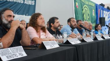 Rumbo al paro del 24, las dos CTA y la UTEP organizaron un encuentro en San Martín para rechazar las medidas de Milei