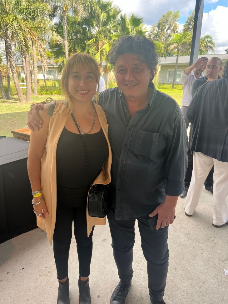 Avila junto al armador nacional Carlos Kikuchi