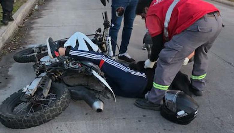 Un policía de la Ciudad se enfrentó a tiros con motochorros que quisieron robarle y mató a uno de ellos