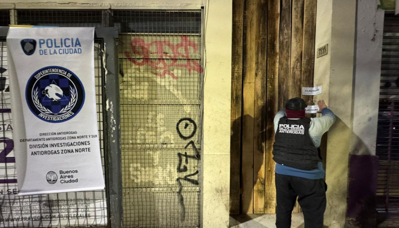 Dos búnkers narco tapiados y cuatro detenidos tras allanamientos en San Cristóbal