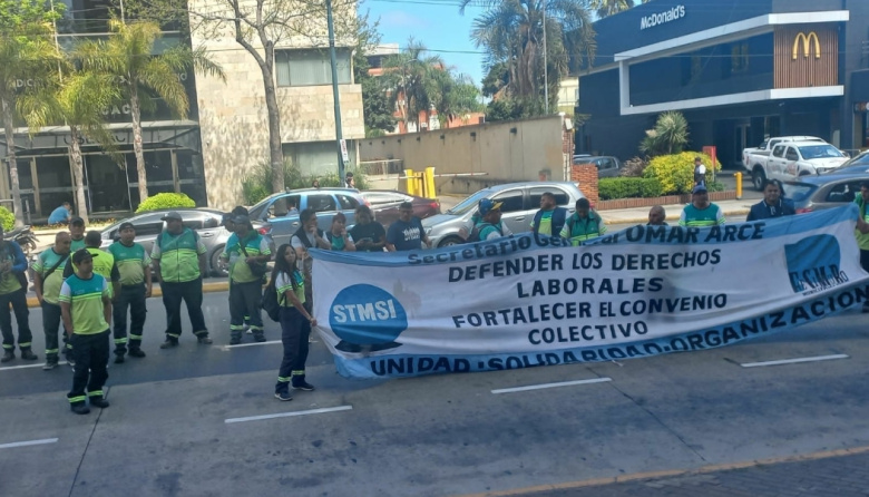 Municipales de San Isidro en protesta por salarios y condiciones laborales