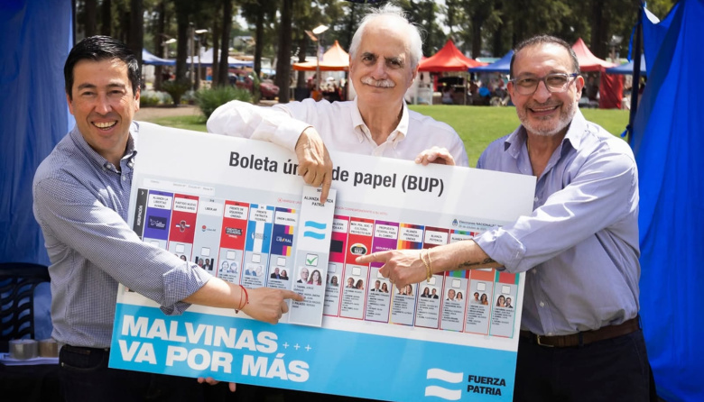 Nardini y Taiana recorrieron la Feria del Libro de Malvinas Argentinas