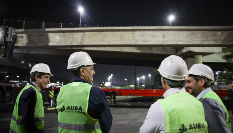Megaoperativo nocturno para colocar la estructura del nuevo Puente Labruna en Núñez