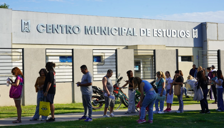 Más de 2.500 vecinos se inscribieron a los cursos 2026 del Centro Municipal de Estudios