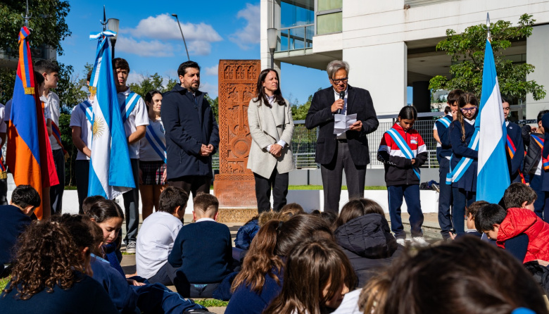 Vicente López conmemoró el 111° aniversario del Genocidio Armenio