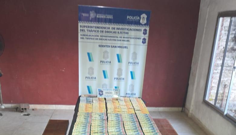 Allanamiento y detenidos en Villa de Mayo por comercialización de drogas