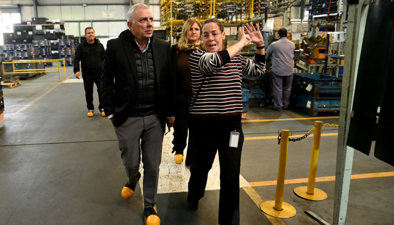 En Benavídez, Julio Zamora visitó la empresa Romet S.A y ratificó el compromiso del Municipio de Tigre con el sector productivo industrial
