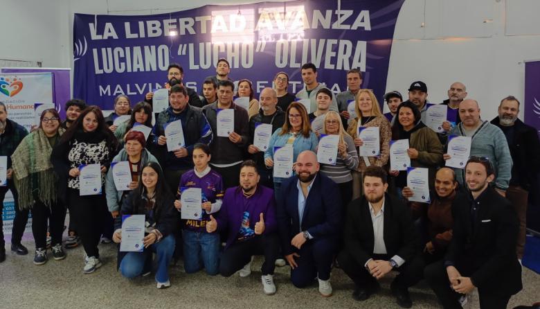 La Libertad Avanza realizó una capacitación sin costo en Inteligencia Artificial para vecinos de Malvinas Argentinas
