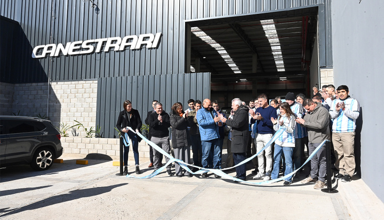 Julio Zamora acompañó la inauguración de la nueva planta de la empresa Canestrari Hermanos en Tigre