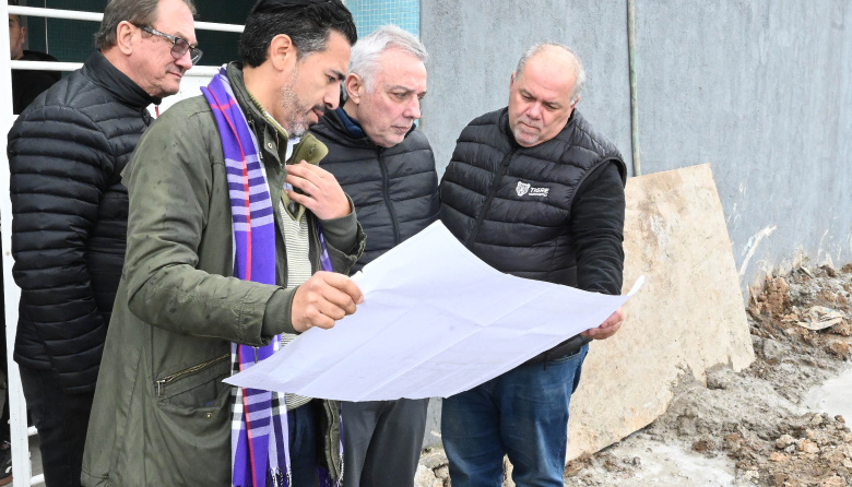 Gestión municipal: avanzan importantes obras en el natatorio del Polideportivo de Dique Luján