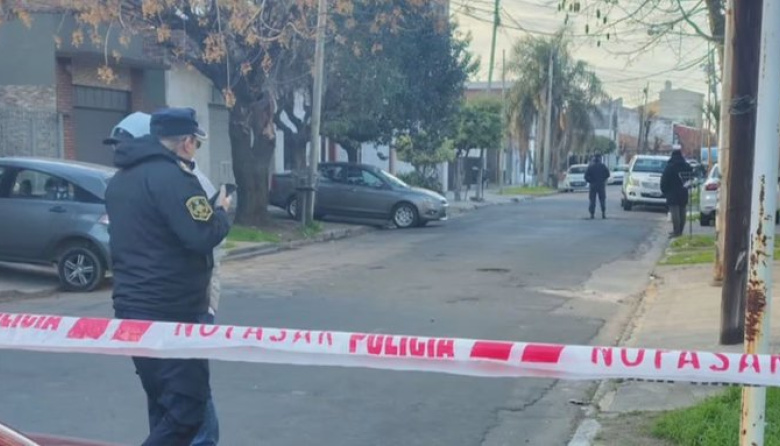 Entradera fatal en San Justo: torturaron a un hombre de 82 años delante de su esposa