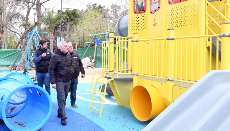 Julio Zamora monitoreó la renovación que el Municipio de Tigre lleva adelante en un espacio público en Villa La Ñata - Dique Luján