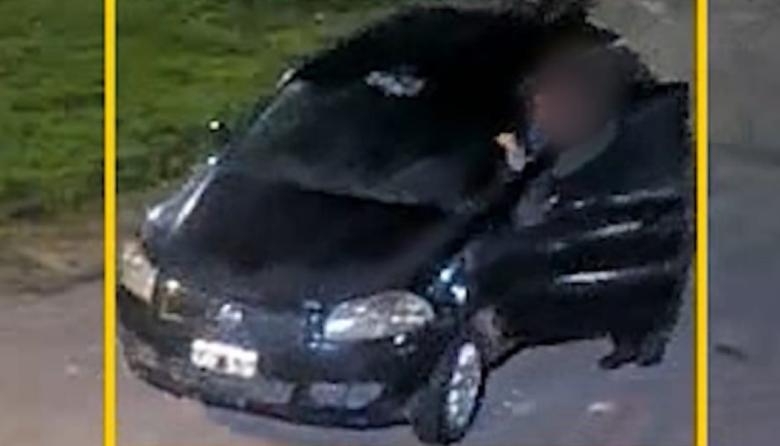 Empujaban un auto robado por San Miguel, las cámaras los detectaron y terminaron detenidos