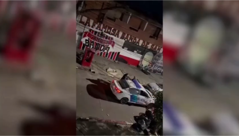 Balazos y una feroz pelea entre facciones de la barra de Chacarita: dos heridos y 17 detenidos