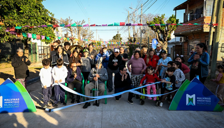 Nardini inauguró una nueva obra de pavimentación y reafirmó el modelo de gestión de Malvinas
