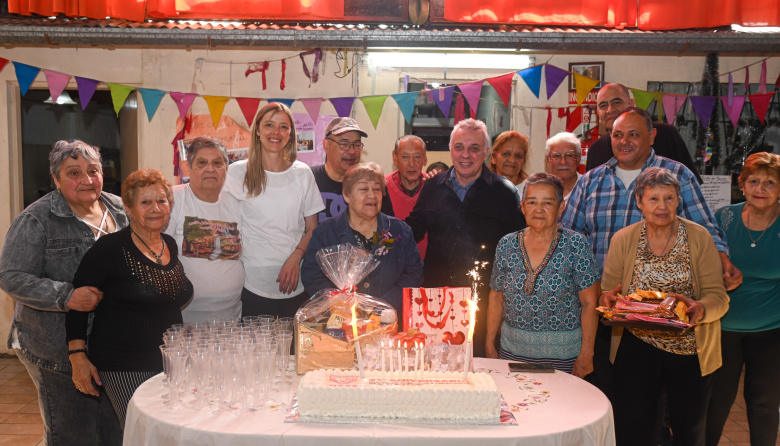 Julio Zamora acompañó el aniversario 27 del “Centro de Jubilados y Pensionados Manantial de Vida”