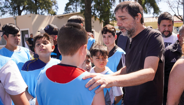 Fernando Moreira inauguró el nuevo espacio multideportivo del Parque José Hernández