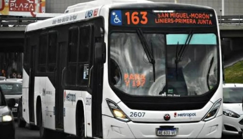 Podrían desaparecer las líneas 136 y 163: qué pasará con los recorridos que atraviesan el oeste del Conurbano